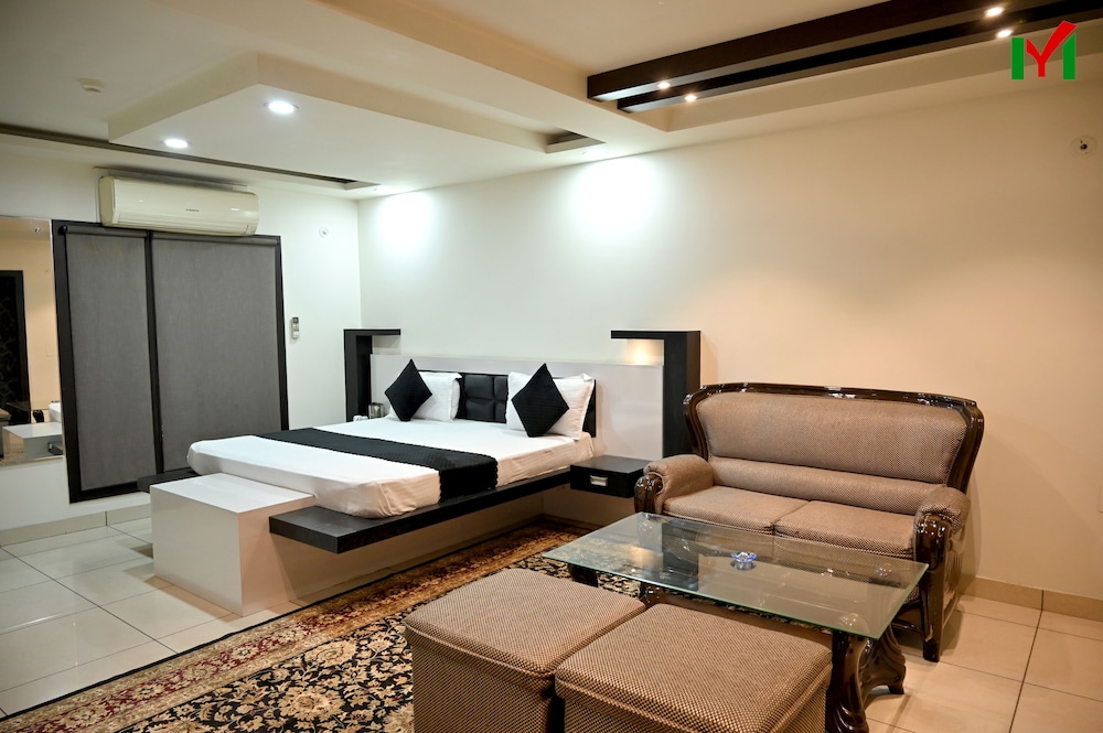 Hotel My Dream - carbon neutral hotel in Aligarh