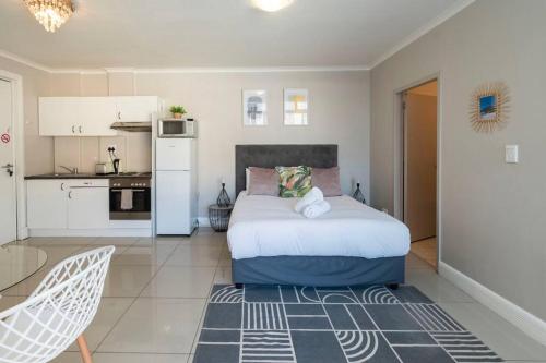 Charming Studio Apartment