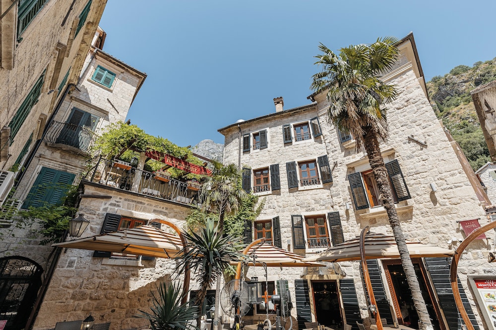Hotel Monte Cristo — 4-Star Luxury Hotel in Kotor, Montenegro