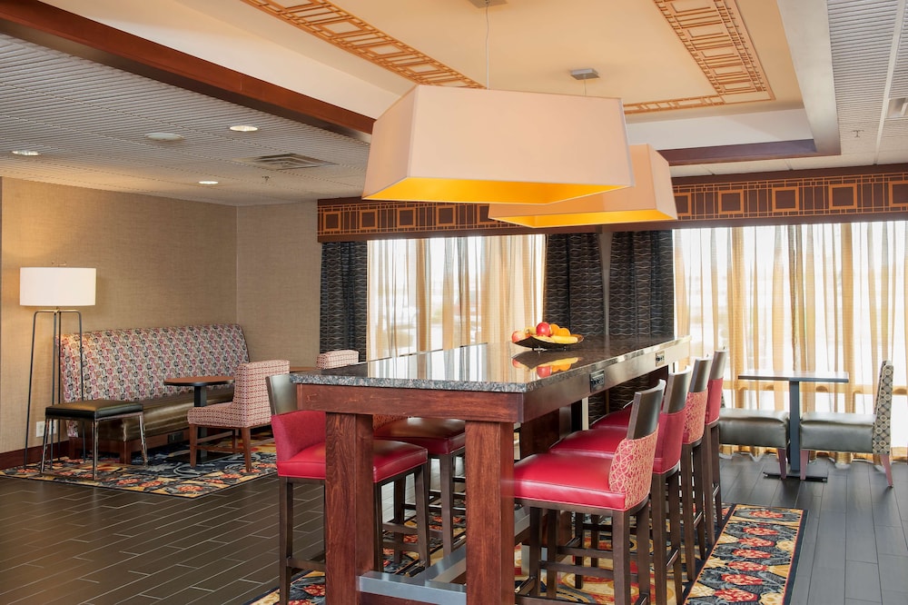 Hampton Inn Seymour - photo 43