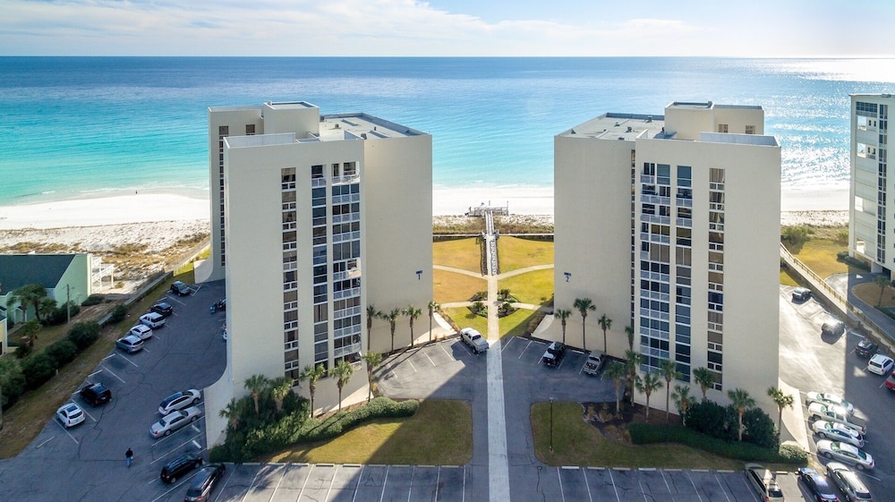 Shoreline Towers 1023 2 Bedroom Condo by RedAwning - photo 17