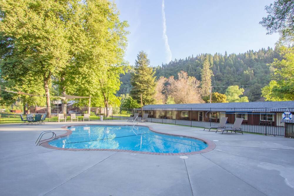 Indian Creek Lodge - photo 32