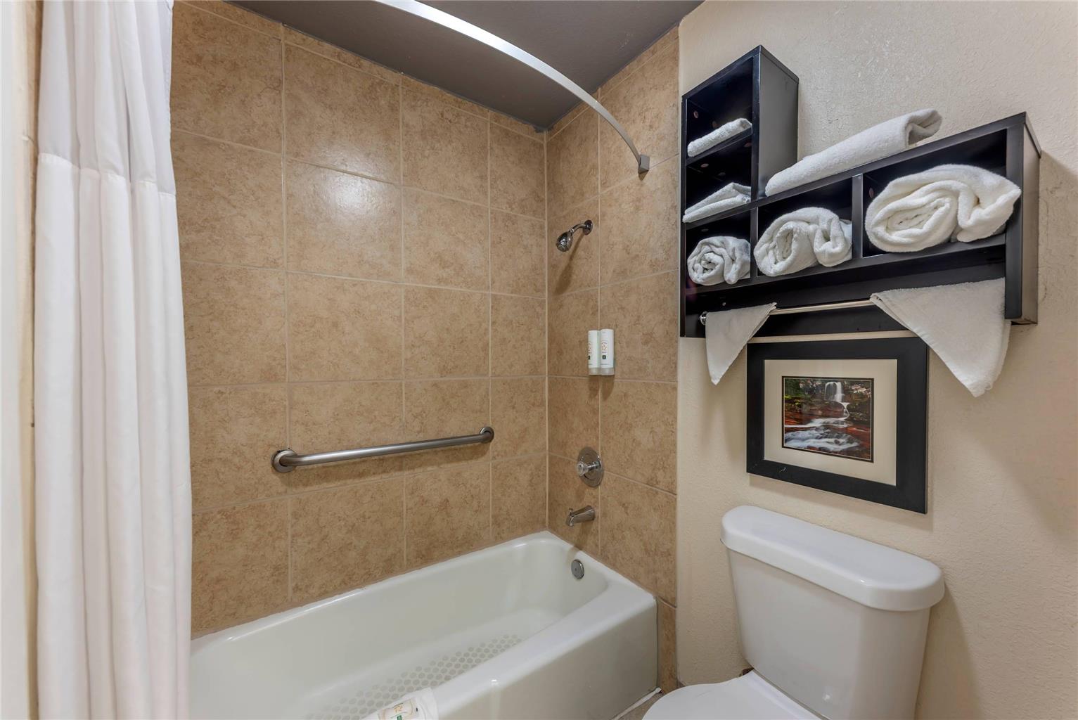 Quality Inn Near Lake Marble Falls - photo 17