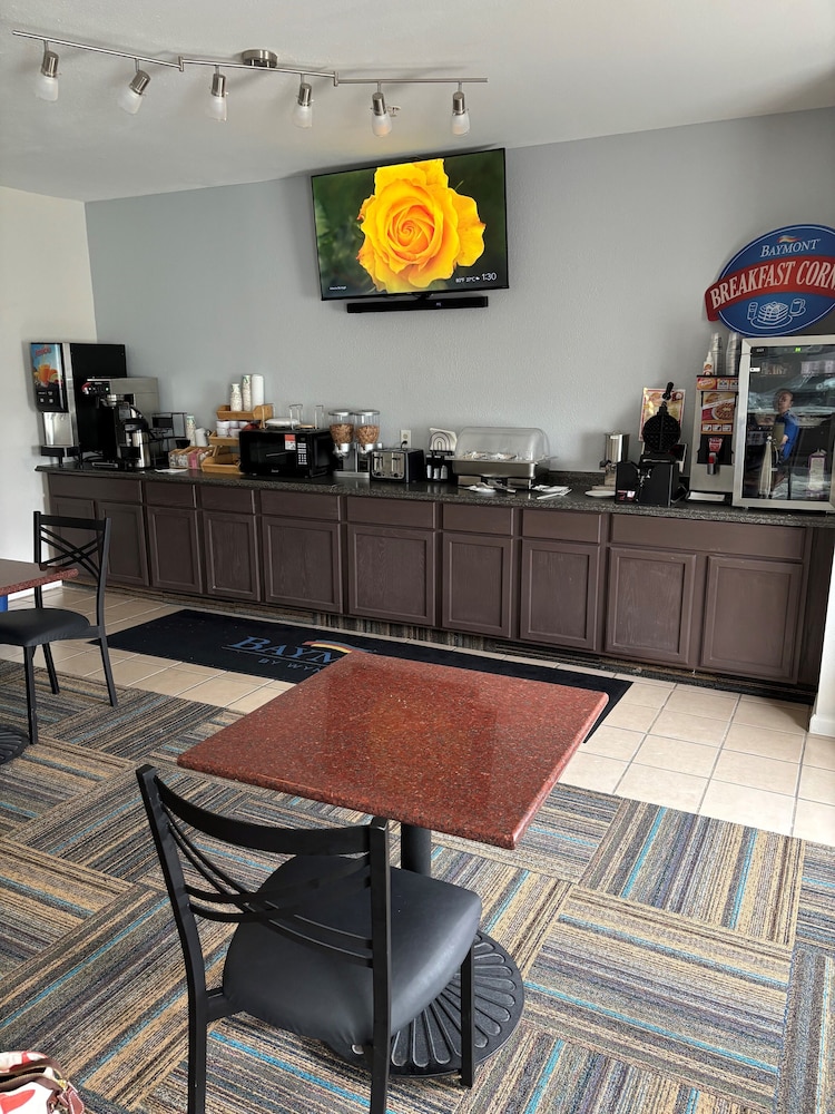 Baymont by Wyndham Kingdom City - photo 21