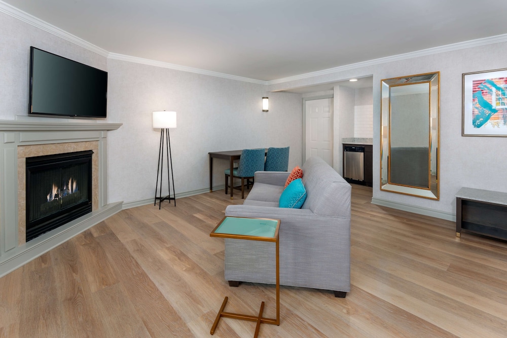 Hampton Inn Buffalo Williamsville - photo 23