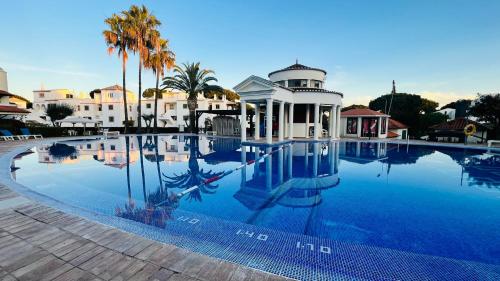 Charming triplex T2 in the Old Village Vilamoura — 4-Star Luxury Hotel in Quarteira, Portugal