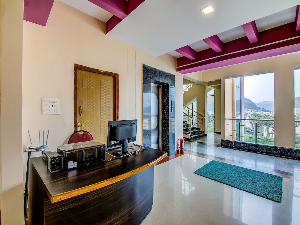 OYO 15019 Savera Function Hall - last minute hotel in Visakhapatnam
