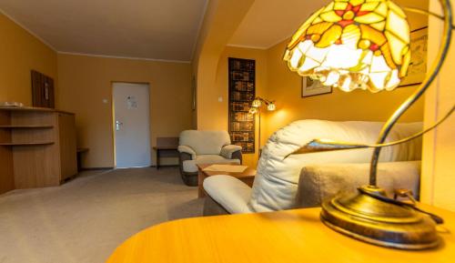 Hotel Jogar — Balatonfoldvar — photo 2