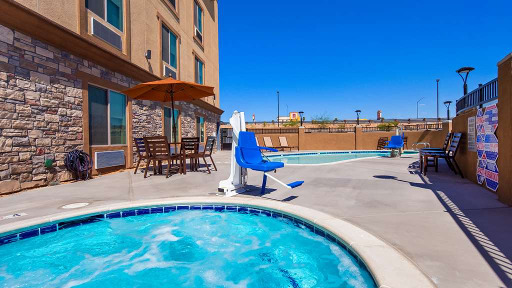 Best Western Plus New Barstow Inn & Suites - photo 10