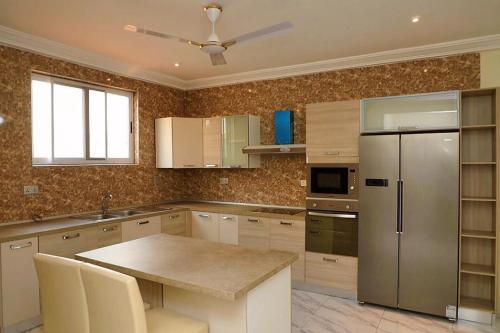 Ocean green beach resorts - last minute hotel in Accra