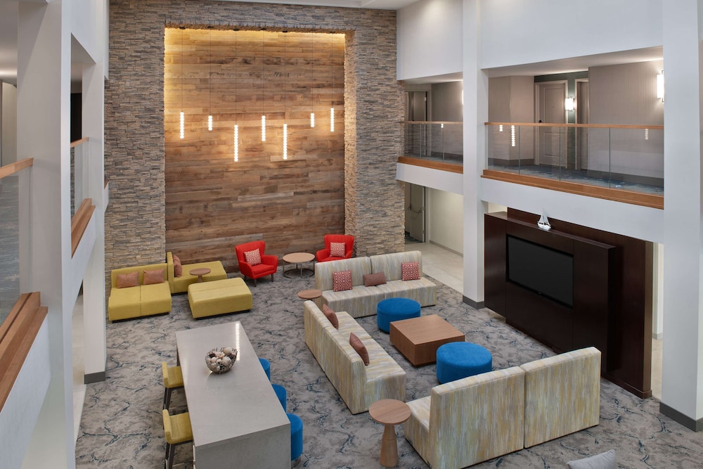 Hilton Garden Inn Marina Del Rey - photo 4