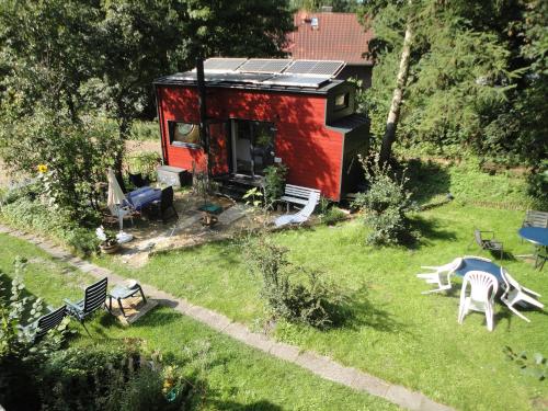 Tinyhouse on wheels — hotel in Schortens
