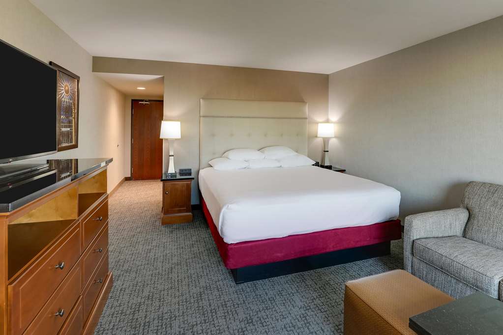 Drury Inn & Suites Phoenix Airport - photo 39