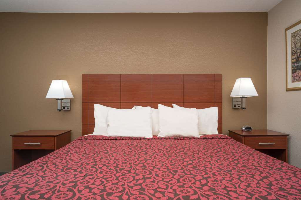 Days Inn by Wyndham Mankato - photo 10