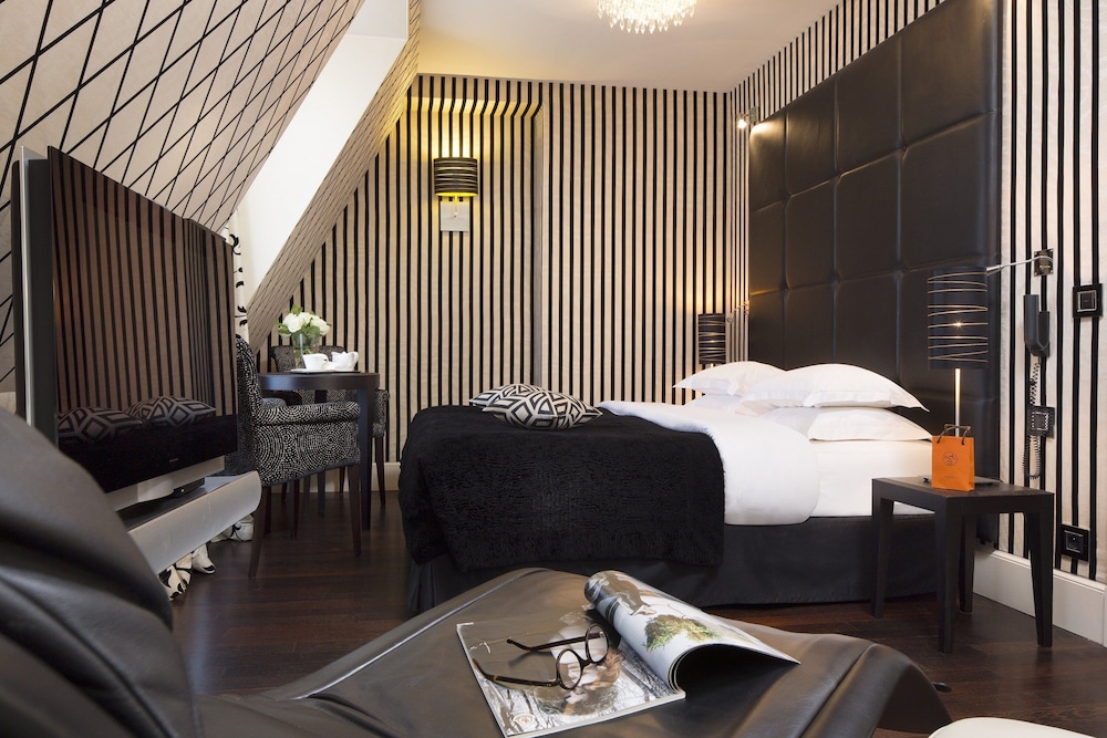 Hotel Ares Eiffel - carbon neutral hotel in Paris