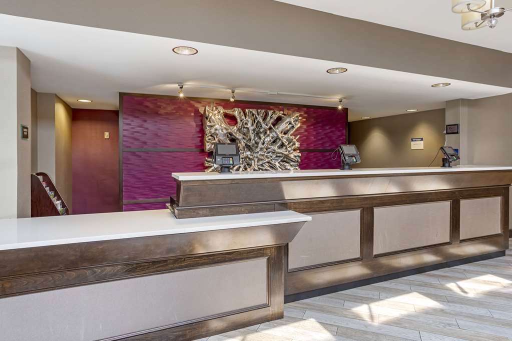 Best Western Plus Kingston Hotel And Conference Center - photo 34