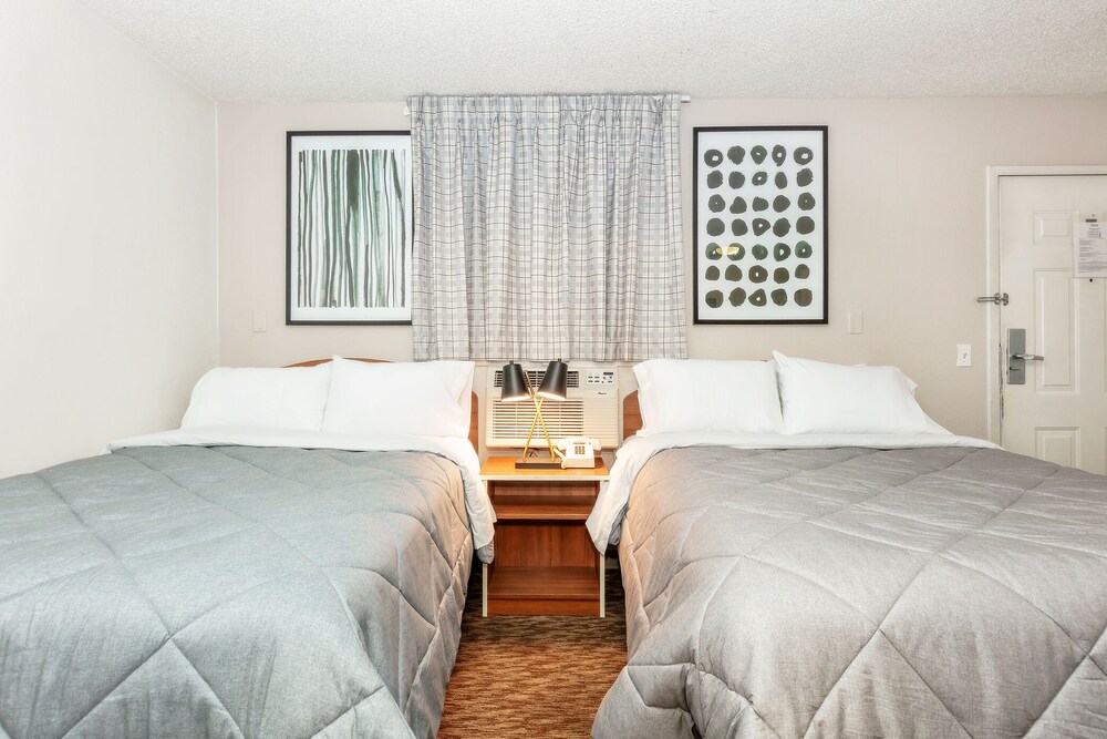 InTown Suites Extended Stay Nashville TN Hendersonville - photo 10