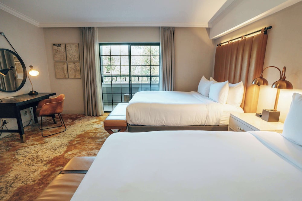 The Inn at Saratoga Tapestry Collection by Hilton - photo 25