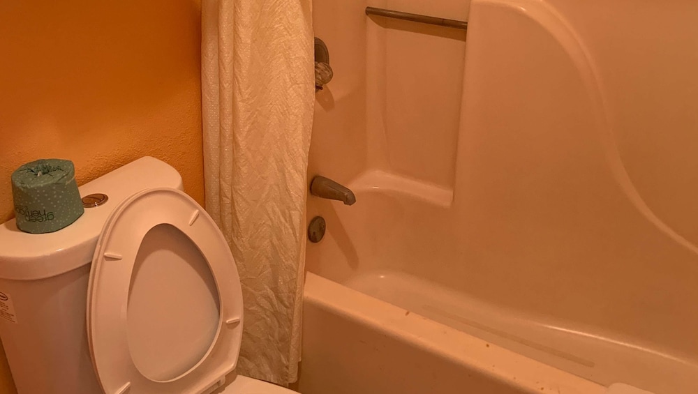 Luxury Inn & Suites Forrest City - photo 13