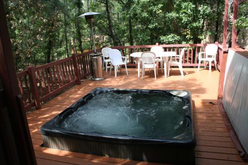 Northwoods Resort Cabins - photo 12