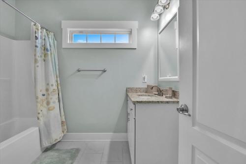 All Summer Long by Oak Island Accommodations - photo 47