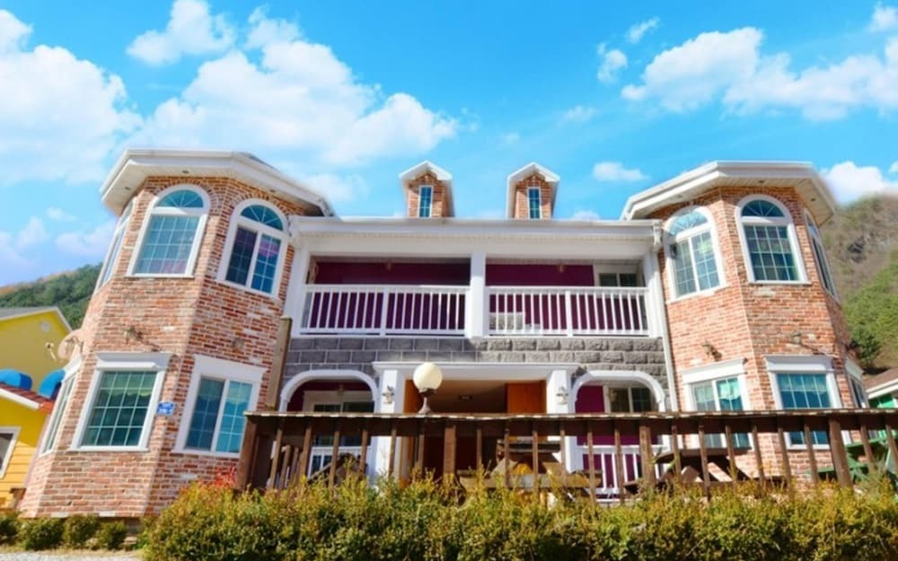 Maple Pension — 4-Star Luxury Hotel in Pyeongchang, South Korea