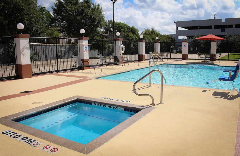 Candlewood Suites Houston Westchase Westheimer. by IHG - photo 11