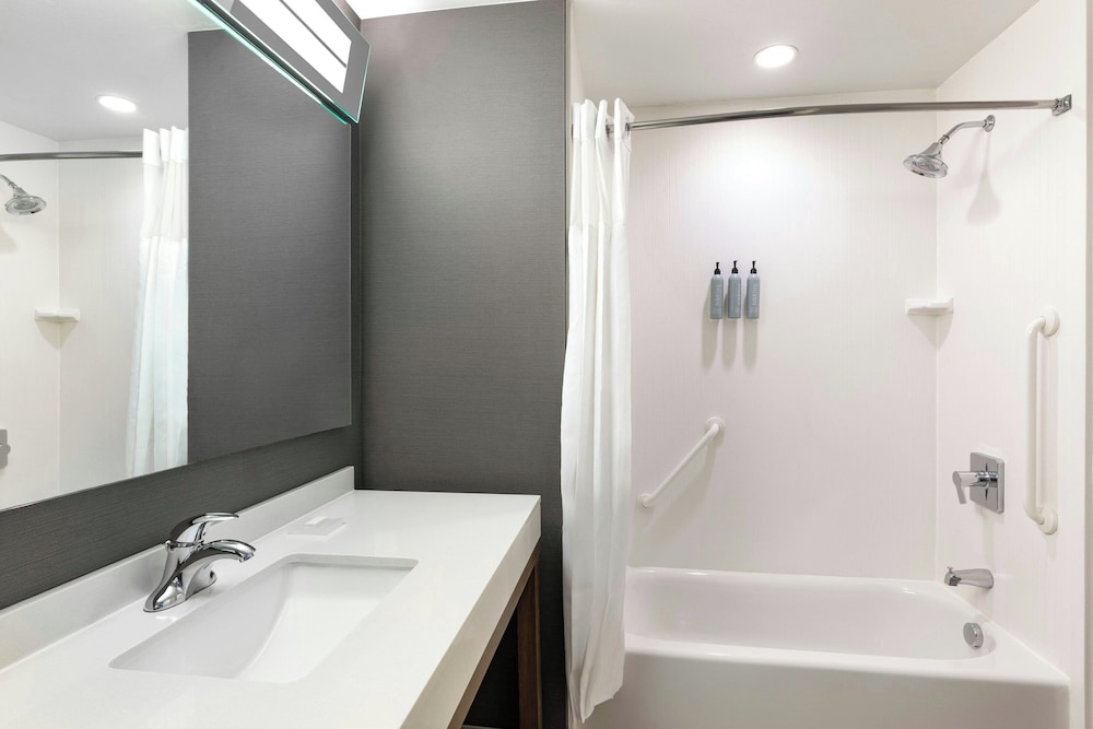 Courtyard by Marriott St. Louis St. Peters - photo 22