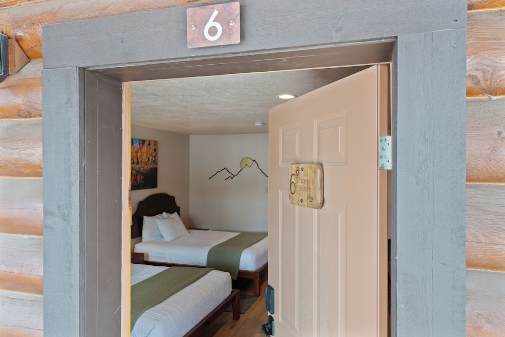Duck Creek Village Inn - photo 49