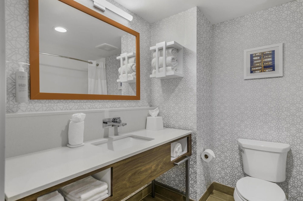 Hampton Inn & Suites by Hilton Decatur - photo 30