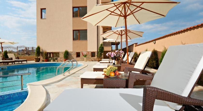 Stanny Court Aparthotel — Nesebar