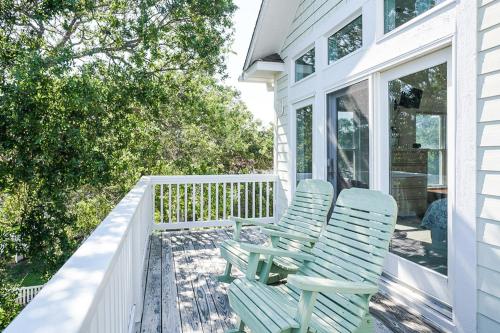 Beachfront Bliss by Oak Island Accommodations - photo 6