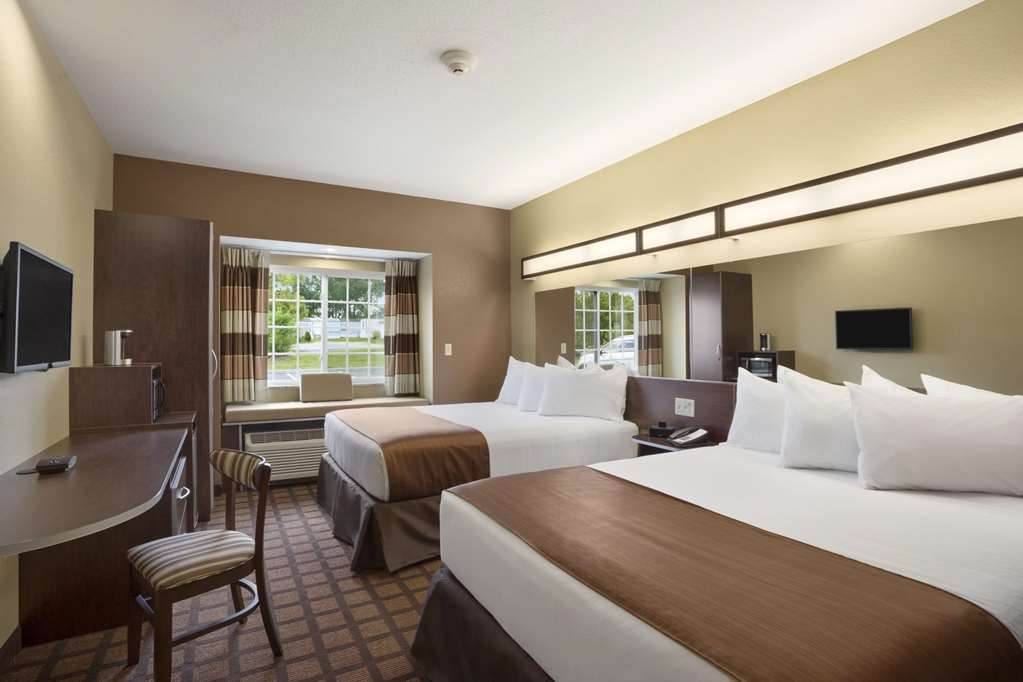 Microtel Inn & Suites by Wyndham Carrollton - photo 10