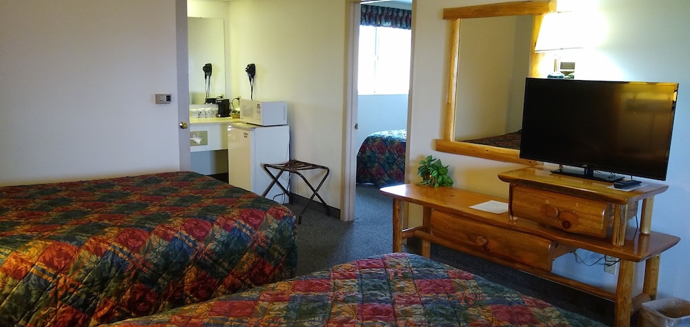 The Ponderosa Motel - photo 5