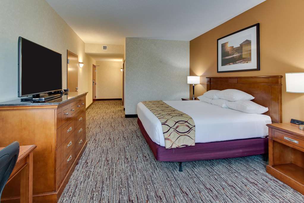 Drury Inn & Suites Meridian - photo 26