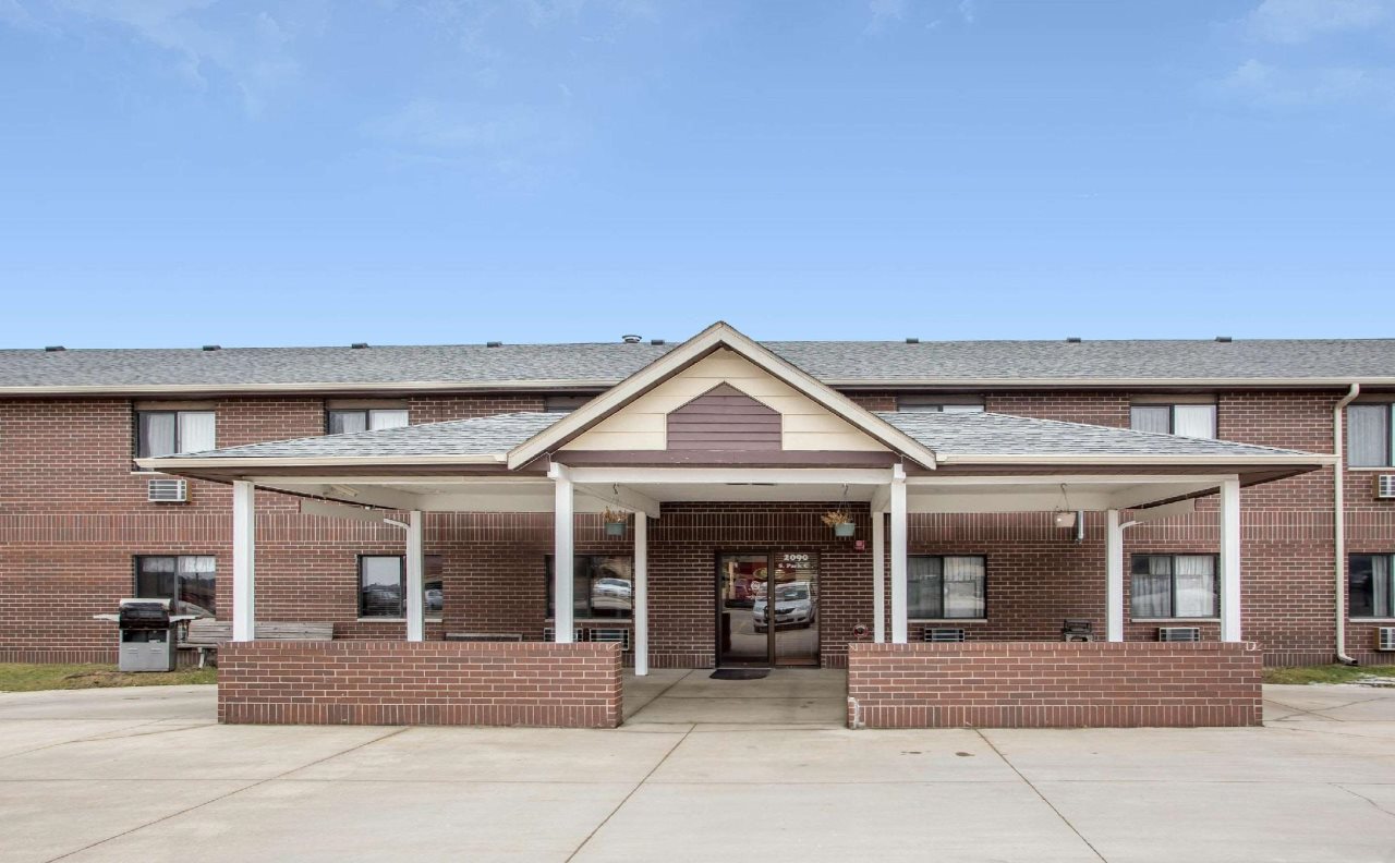 Econo Lodge Inn and Suites Dubuque — hotel in Dubuque