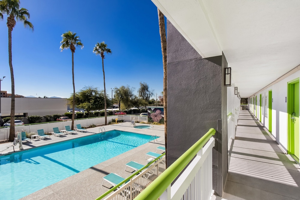 Revival Scottsdale Studios - photo 13