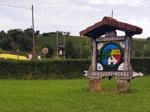 Agroturismo Berazadi Berri Nekazalturismoa — Zarautz