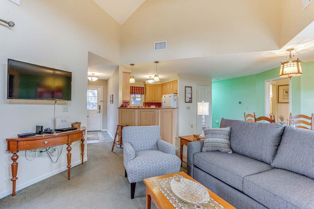 Spacious Condo w View 1 Mi to Mtn Creek Resort - photo 6