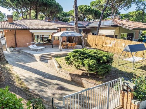 Pineta House Lignano Free Parking Beach Garden — 4-Star Luxury Hotel in Lignano Sabbiadoro, Italy