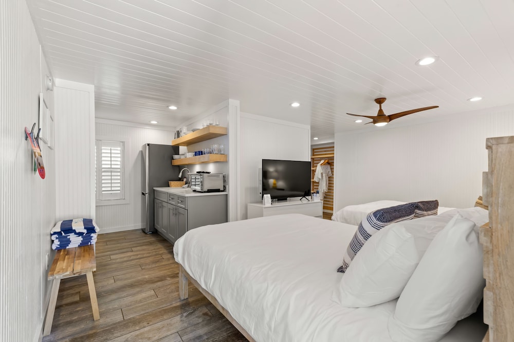 Inn on the Beach - photo 28