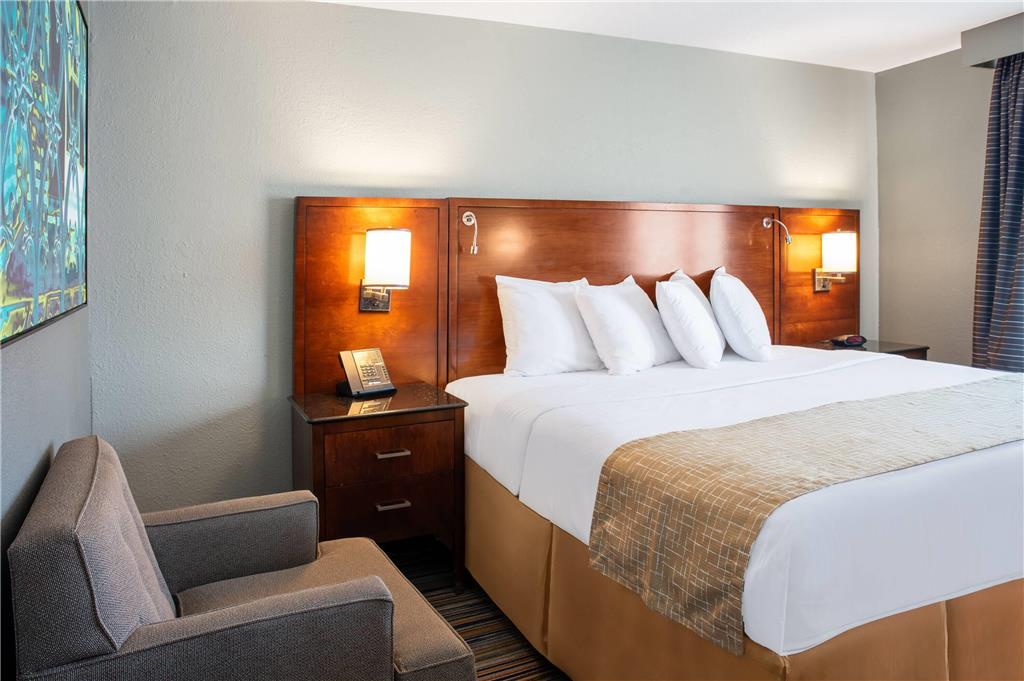 Travelodge by Wyndham Bloomington - photo 25