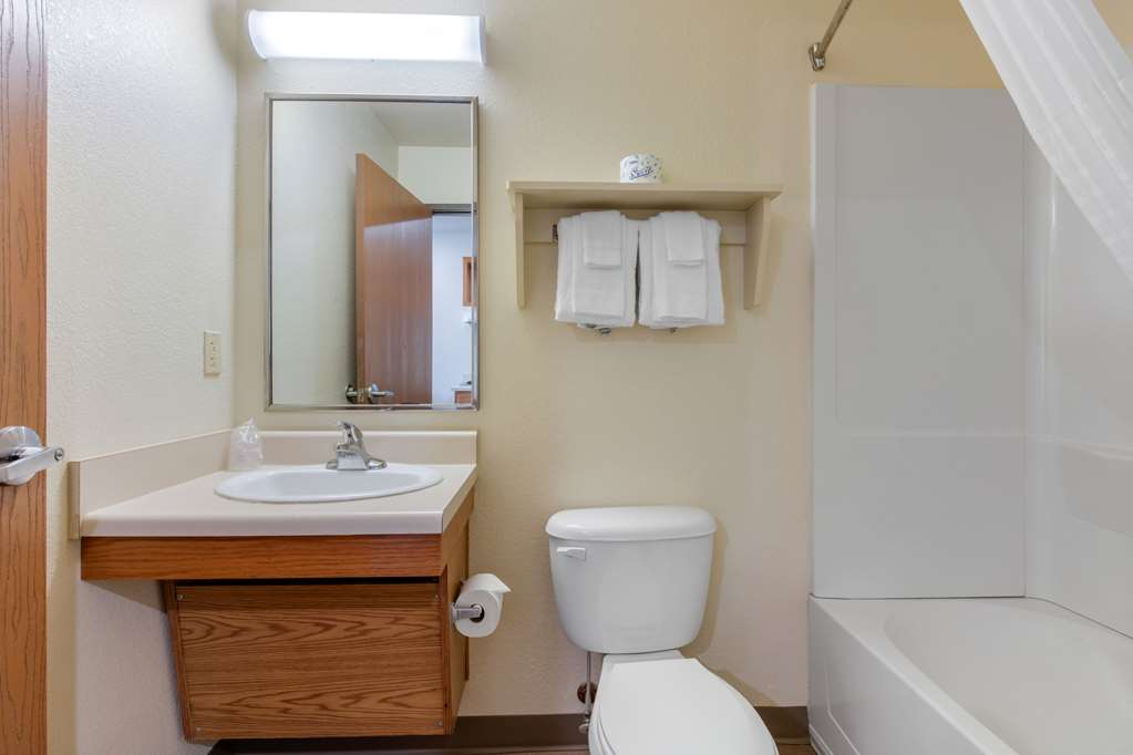 Suburban Studios Huntsville University Area - photo 16
