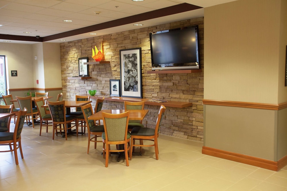 Hampton Inn Elmira Horseheads - photo 4