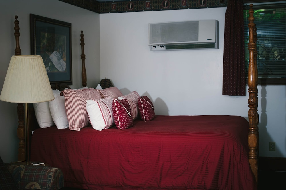 The Inn at Dresden - photo 33