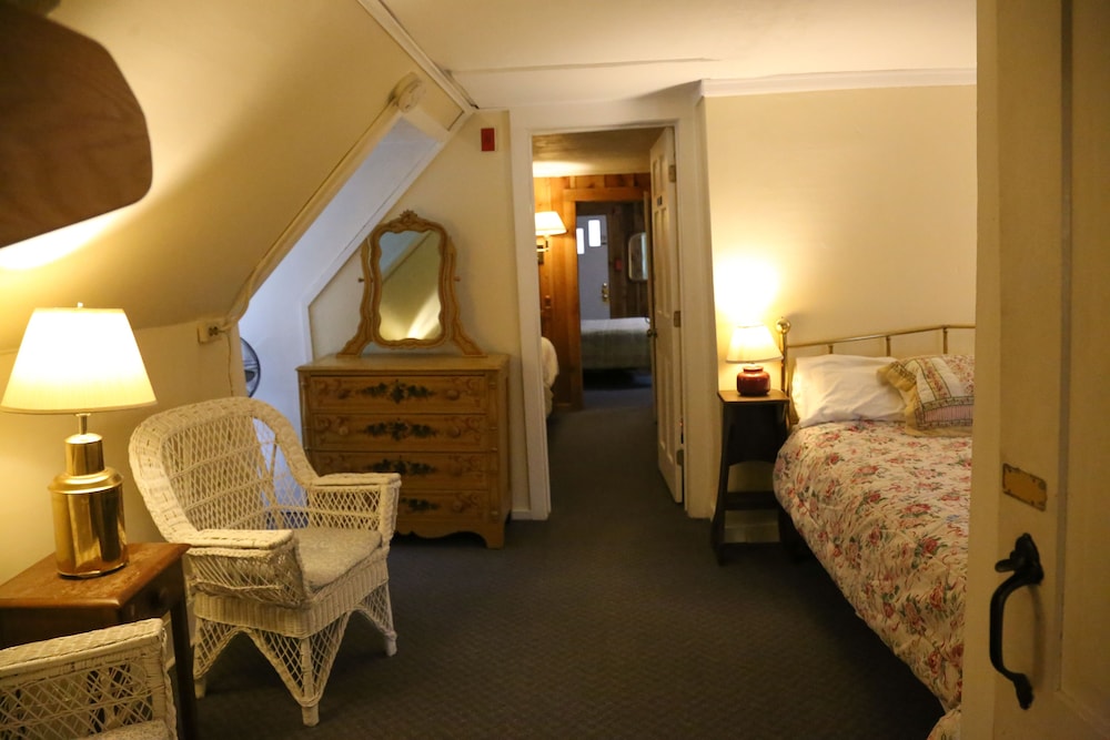 Salt Ash Inn - photo 47