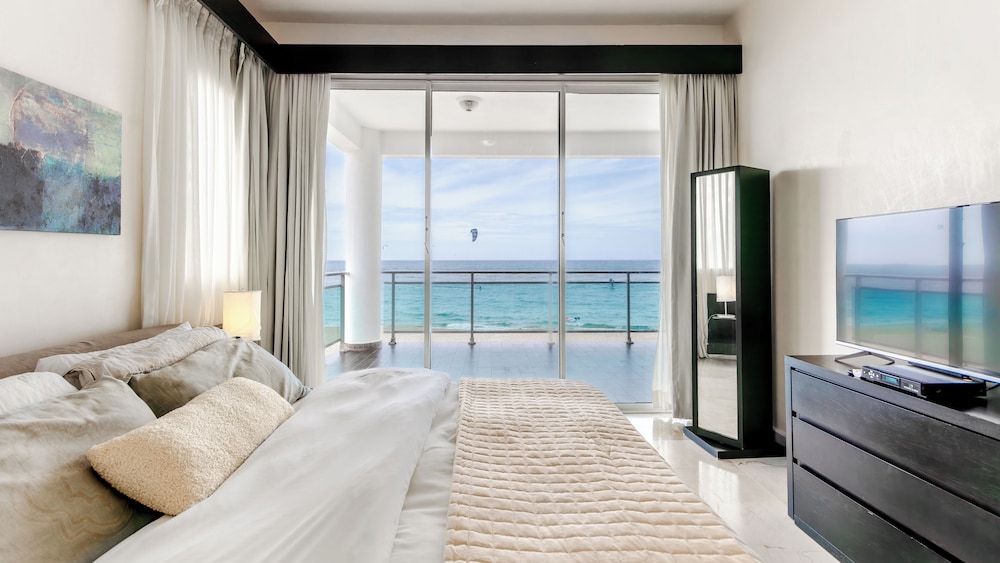 Watermark Luxury Oceanfront Residences