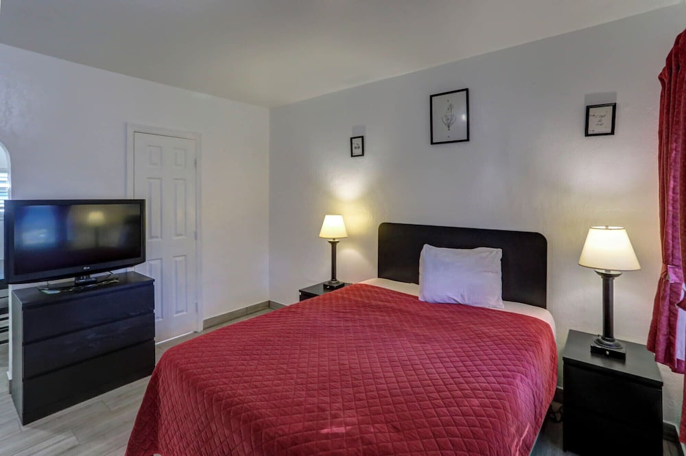 Richard's Motel Extended Stay - photo 44
