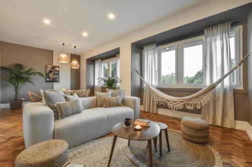Nusa 2 bedrooms and balcony in Santo António — 4-Star Luxury Hotel in Lisbon, Portugal