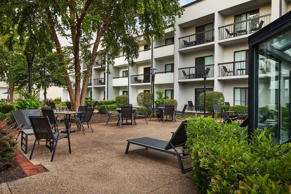 Courtyard by Marriott Kansas City Overland Park Metcalf - photo 33